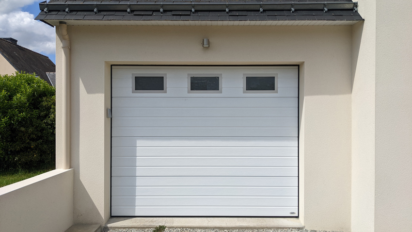 You are currently viewing Porte de garage à Vannes : sectionnelle, battante, basculante, enroulable ou latérale ?