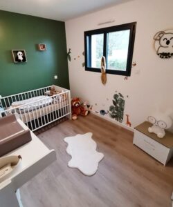 Comment choisir une fenêtre chambre d’enfant à Vannes ? Conseils des Fermetures du Porhoët